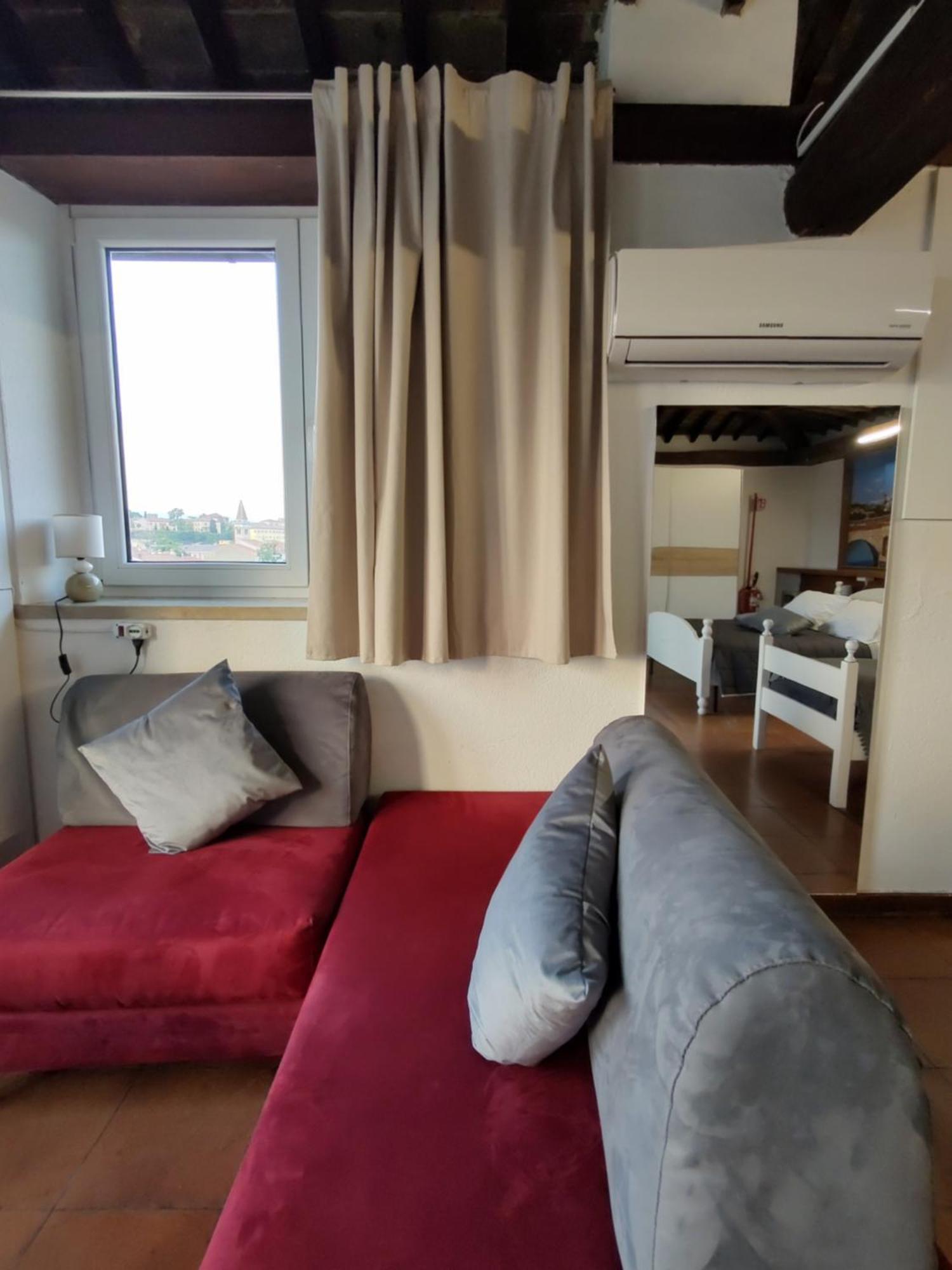 Verona Relax & Stay Rooms Buitenkant foto