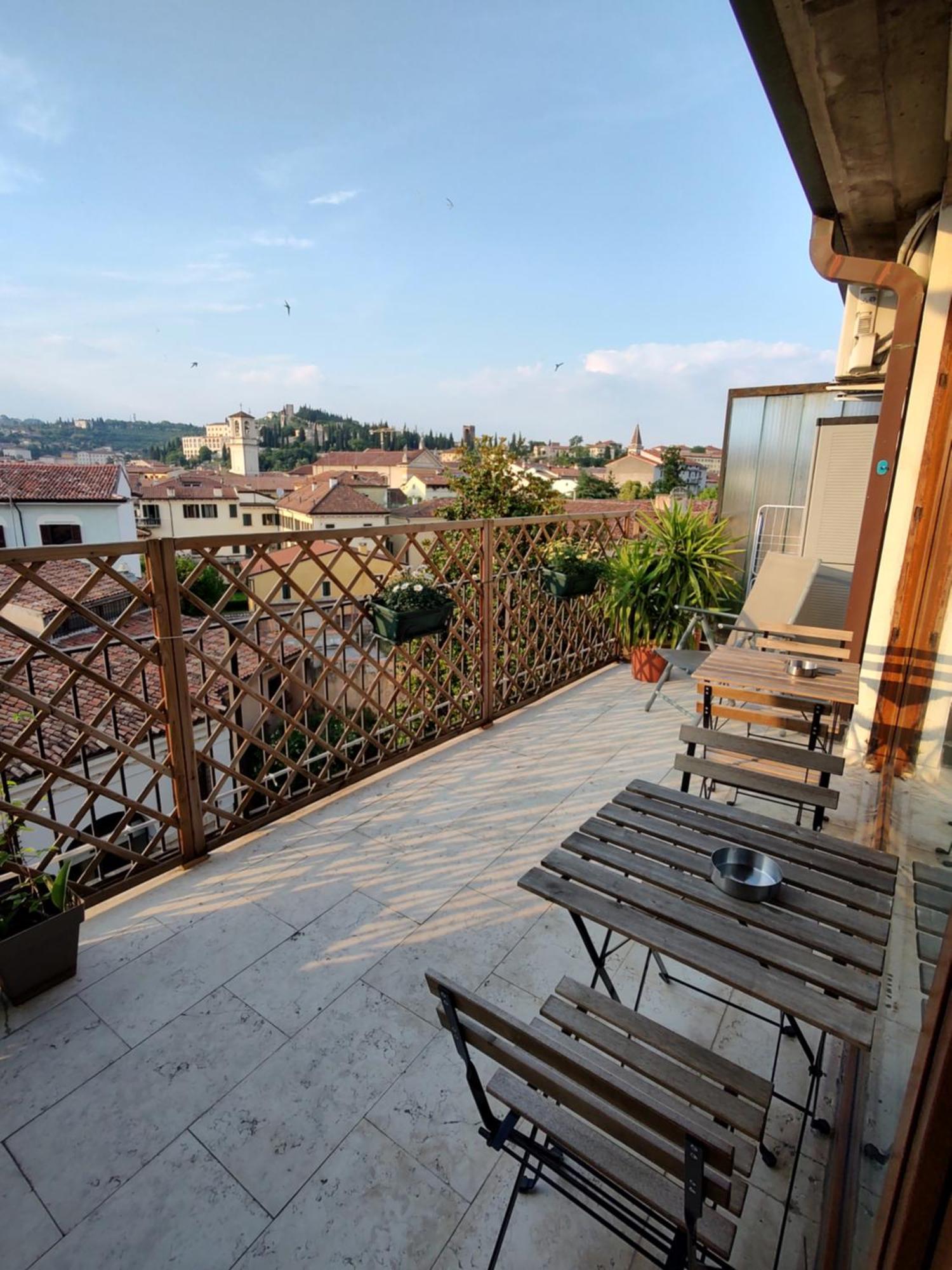 Verona Relax & Stay Rooms Buitenkant foto